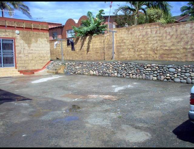 3 BEDROOM HOUSE FOR SALE IN CRAIGIEBURN